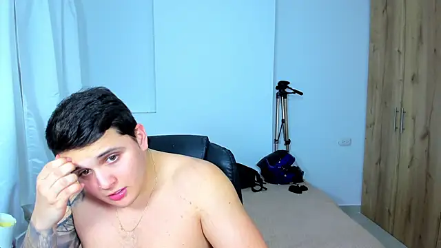 jhonstark09 online show from February 8, 2025, 1:43 am