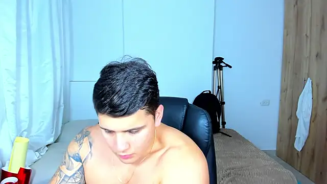 jhonstark09 online show from March 15, 2025, 10:11 pm