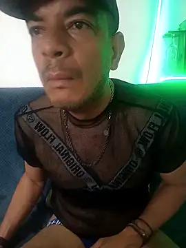 Snapshot of latinmartin73 chatting on March 2, 2025, 1:53 pm latinmartin73 online show from March 2, 2025, 1:53 pm