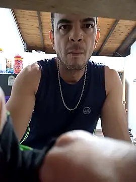 Snapshot of latinmartin73 chatting on September 9, 2025, 11:36 pm latinmartin73 online show from September 9, 2025, 11:36 pm