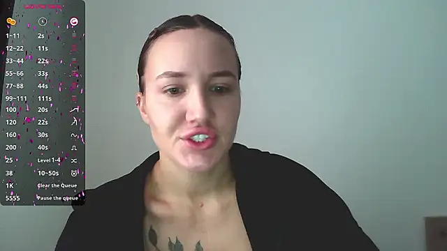 Snapshot of Stasia_Queen chatting on December 3, 2024, 9:17 am Stasia Queen online show from December 3, 2024, 9:17 am