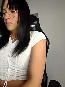 Kiitygirl online show from November 8, 2025, 2:15 am