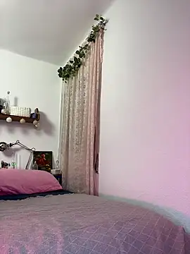 tatianaAlvarez1 online show from December 4, 2025, 10:47 am