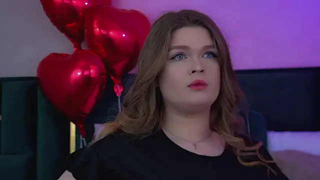 CrystalLyons online show from February 10, 2026, 6:29 pm