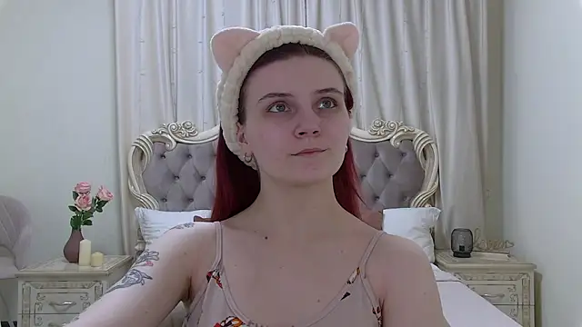 KellyStone online show from November 11, 2025, 5:08 pm