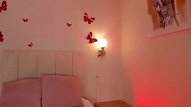 Snapshot of dani_skinny_ chatting on March 21, 2025, 6:07 pm dani skinny online show from March 21, 2025, 6:07 pm