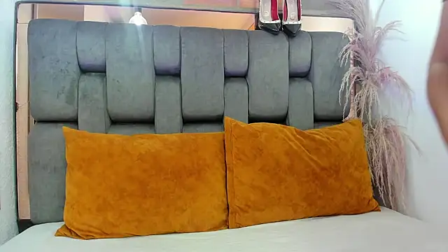 Snapshot of JESSYCORTES chatting on September 11, 2025, 1:55 pm JESSYCORTES online show from September 11, 2025, 1:55 pm