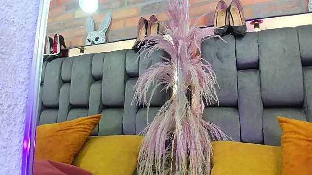 Snapshot of JESSYCORTES chatting on October 18, 2025, 4:31 pm JESSYCORTES online show from October 18, 2025, 4:31 pm