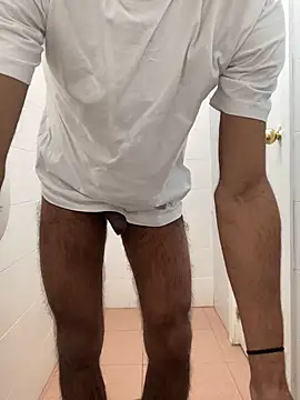 Snapshot of Lucascacaca chatting on December 17, 2024, 2:22 pm Lucascacaca online show from December 17, 2024, 2:22 pm