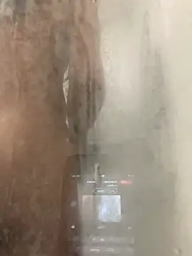 Snapshot of Lucascacaca chatting on January 2, 2025, 5:07 pm Lucascacaca online show from January 2, 2025, 5:07 pm