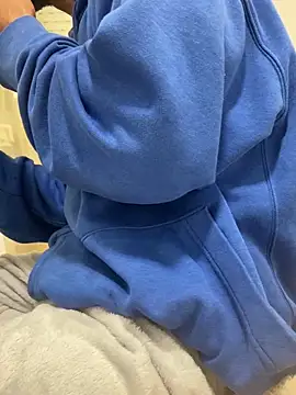 Lucascacaca online show from February 4, 2026, 1:11 am