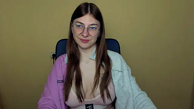 Snapshot of Luna_Lush_ chatting on April 27, 2026, 11:30 am Luna Lush online show from April 27, 2026, 11:30 am