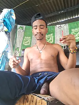 Snapshot of amarijones chatting on October 9, 2025, 2:06 pm amarijones online show from October 9, 2025, 2:06 pm