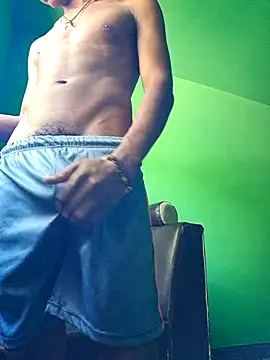 Snapshot of amarijones chatting on November 22, 2025, 3:22 pm amarijones online show from November 22, 2025, 3:22 pm