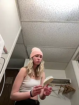 M1ssyk1ssy online show from December 29, 2024, 3:33 am