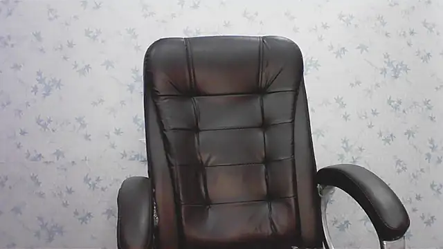 collage hoty online show from February 8, 2026, 3:26 am