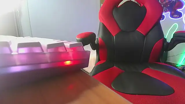 Snapshot of sweetie_tsgirl_ chatting on January 9, 2025, 7:31 am sweetie tsgirl  online show from January 9, 2025, 7:31 am