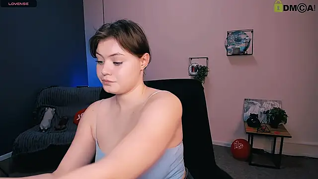 Snapshot of nikole_kitt chatting on March 8, 2025, 7:53 pm nikole kitt online show from March 8, 2025, 7:53 pm