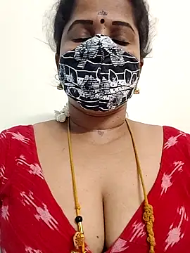 Snapshot of gaurika18 chatting on June 14, 2026, 4:52 pm gaurika18 online show from June 14, 2026, 4:52 pm