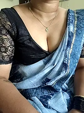 Snapshot of gaurika18 chatting on March 16, 2026, 5:44 am gaurika18 online show from March 16, 2026, 5:44 am