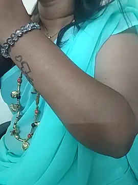 Snapshot of gaurika18 chatting on October 26, 2025, 5:52 am gaurika18 online show from October 26, 2025, 5:52 am