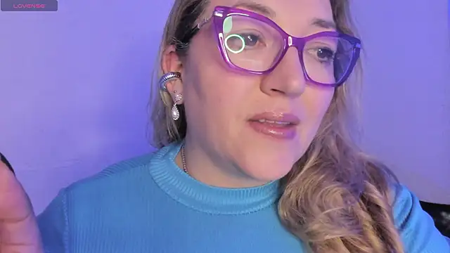 Naty Mature  online show from February 25, 2026, 6:41 pm