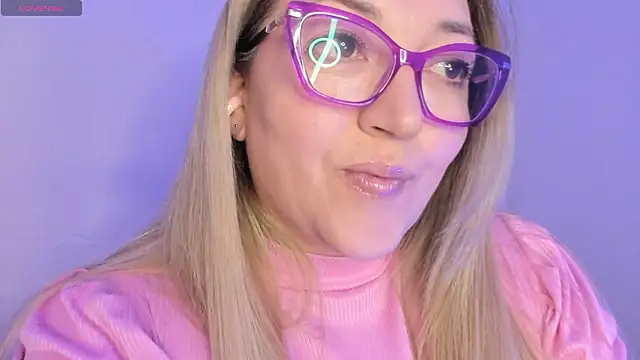 Naty Mature  online show from March 19, 2026, 7:47 pm