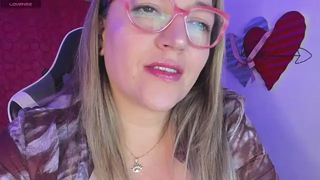 Snapshot of Naty_Mature_ chatting on March 2, 2025, 9:32 am Naty Mature online show from March 2, 2025, 9:32 am