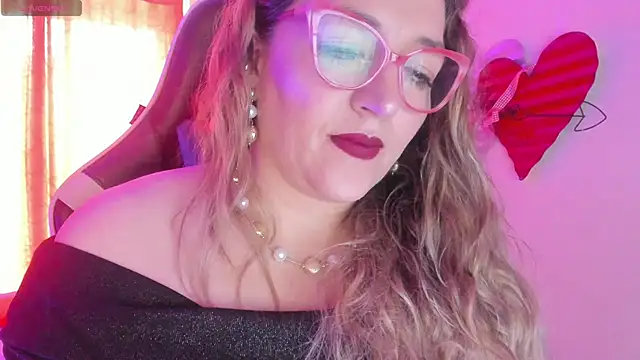 Snapshot of Naty_Mature_ chatting on February 26, 2025, 6:04 pm Naty Mature online show from February 26, 2025, 6:04 pm