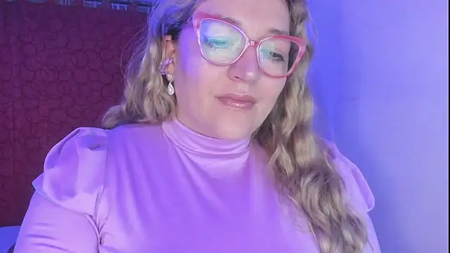 Snapshot of Naty_Mature_ chatting on September 8, 2025, 11:15 pm Naty Mature online show from September 8, 2025, 11:15 pm