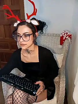 Snapshot of Happygio chatting on December 6, 2024, 4:22 pm Happygio online show from December 6, 2024, 4:22 pm