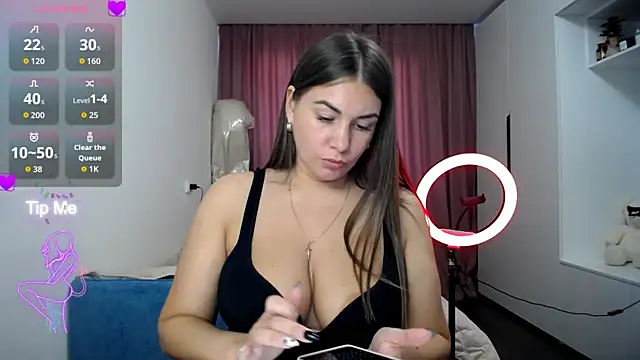 LinaSparks online show from April 1, 2026, 2:36 pm