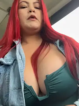 lia moon77 online show from November 9, 2025, 7:40 pm