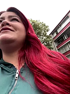 lia moon77 online show from December 1, 2025, 7:37 pm