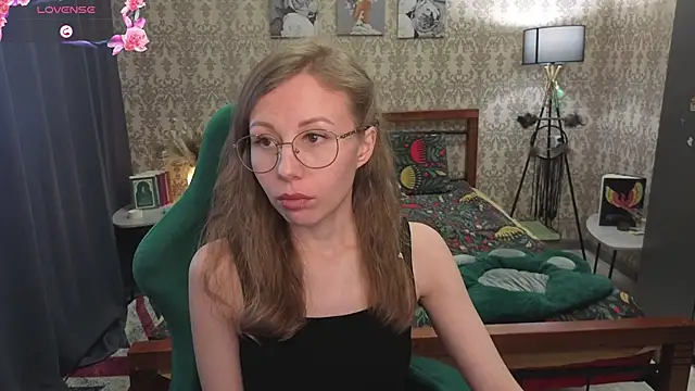 Lill Mary online show from February 27, 2026, 5:07 am