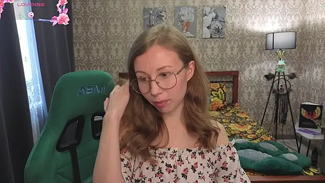 Lill Mary online show from March 12, 2026, 3:23 am