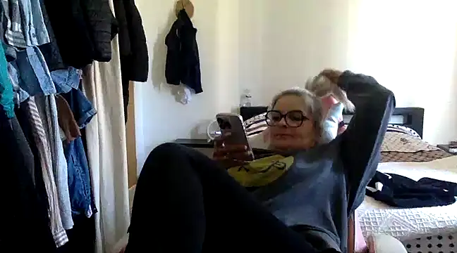 vanillesoumise online show from March 18, 2025, 12:39 pm