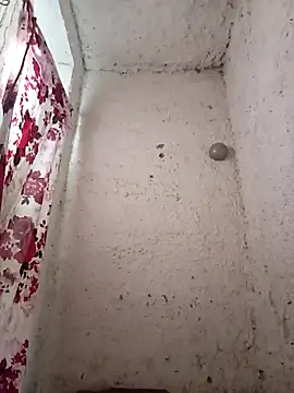 Snapshot of strip_1212 chatting on November 2, 2025, 2:55 pm strip 1212 online show from November 2, 2025, 2:55 pm