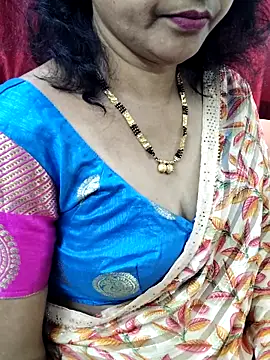 Snapshot of anuradha1432 chatting on December 16, 2025, 9:02 am anuradha1432 online show from December 16, 2025, 9:02 am