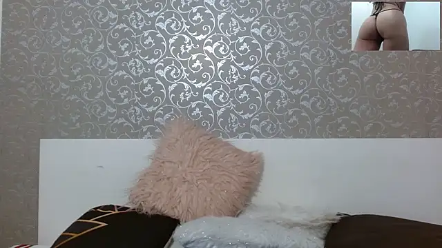 Snapshot of sammanta_hott chatting on December 13, 2025, 8:04 pm sammanta hott online show from December 13, 2025, 8:04 pm