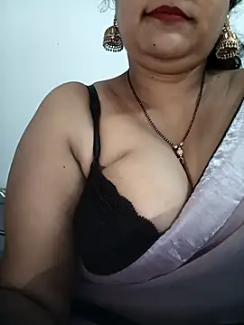 Nyra-23 online show from April 14, 2026, 8:52 am