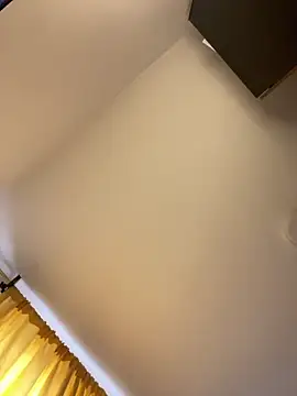 baby lizy online show from April 19, 2026, 9:17 pm