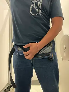 CBaizon online show from March 17, 2025, 8:51 pm