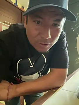 CBaizon online show from February 12, 2025, 5:48 pm