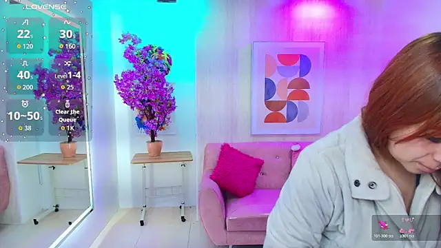 Gabby evanns online show from October 28, 2025, 12:04 pm