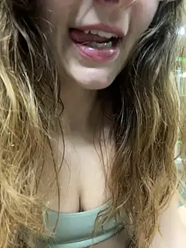 Snapshot of psilybaby chatting on March 8, 2025, 6:10 am psilybaby online show from March 8, 2025, 6:10 am