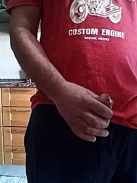 adre84s online show from December 19, 2024, 2:57 pm