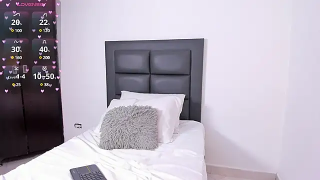 lena rousseau online show from February 12, 2025, 6:19 am