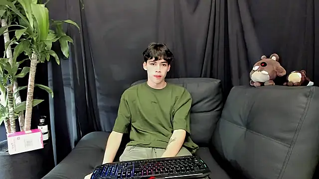 Snapshot of seth_ryder_ chatting on February 15, 2025, 6:33 am seth ryder  online show from February 15, 2025, 6:33 am