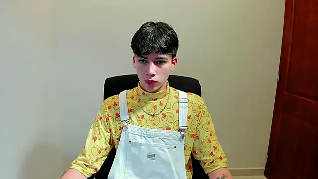 Snapshot of seth_ryder_ chatting on February 8, 2025, 4:47 am seth ryder  online show from February 8, 2025, 4:47 am